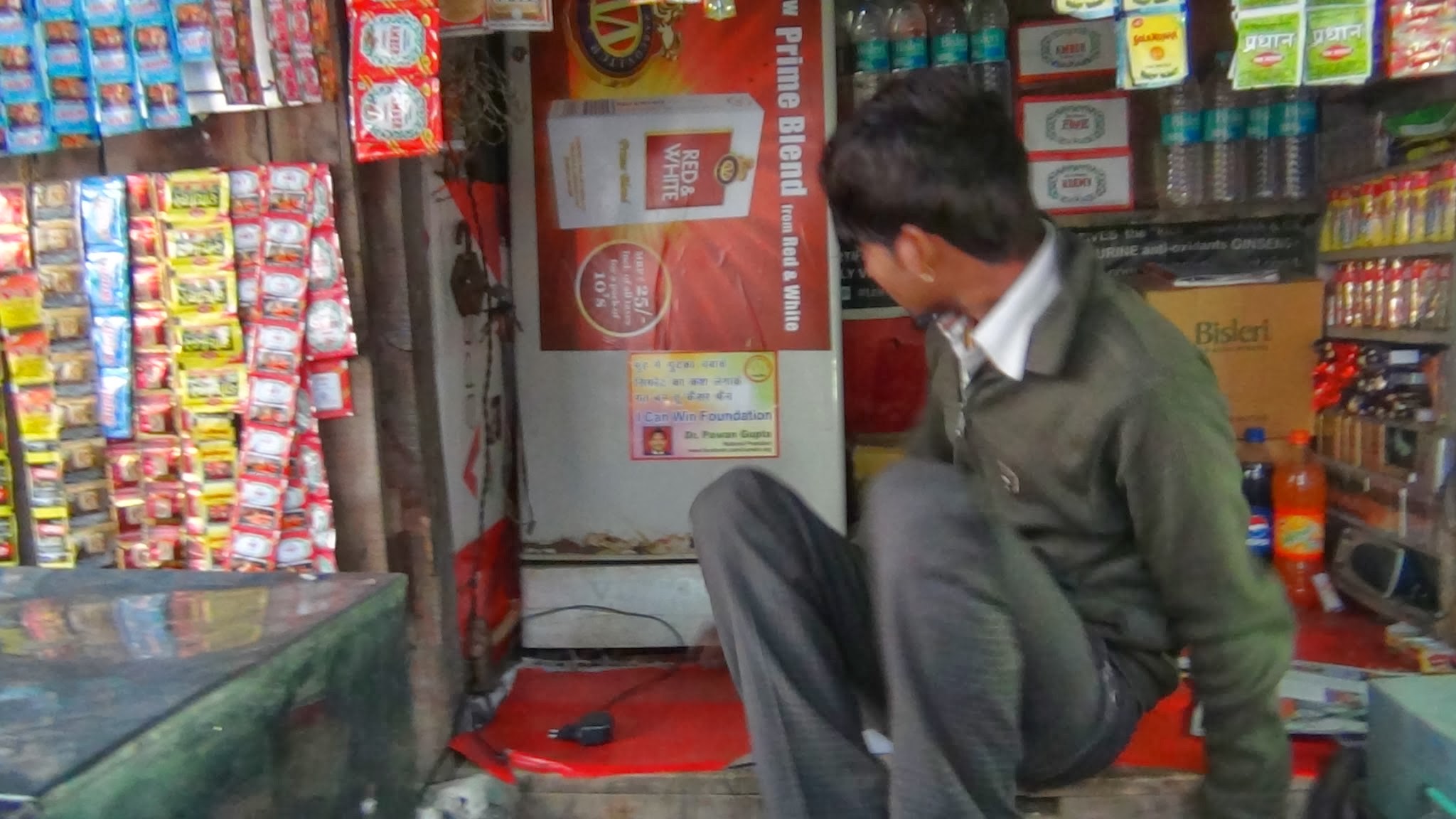Anti-Tobacco Poster/sticker glued at Palwal, Faridabad, Mathura highway on 14-15th December